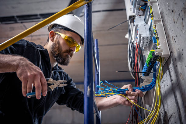 Best Affordable Electrician  in Sammamish, WA